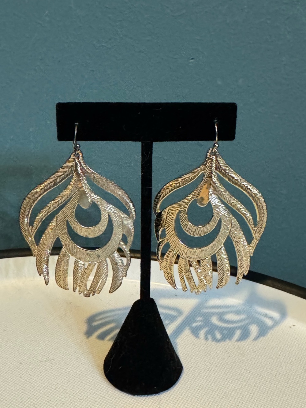 Kendra Scott Karina Yellow Gold Feather Drop Earrings